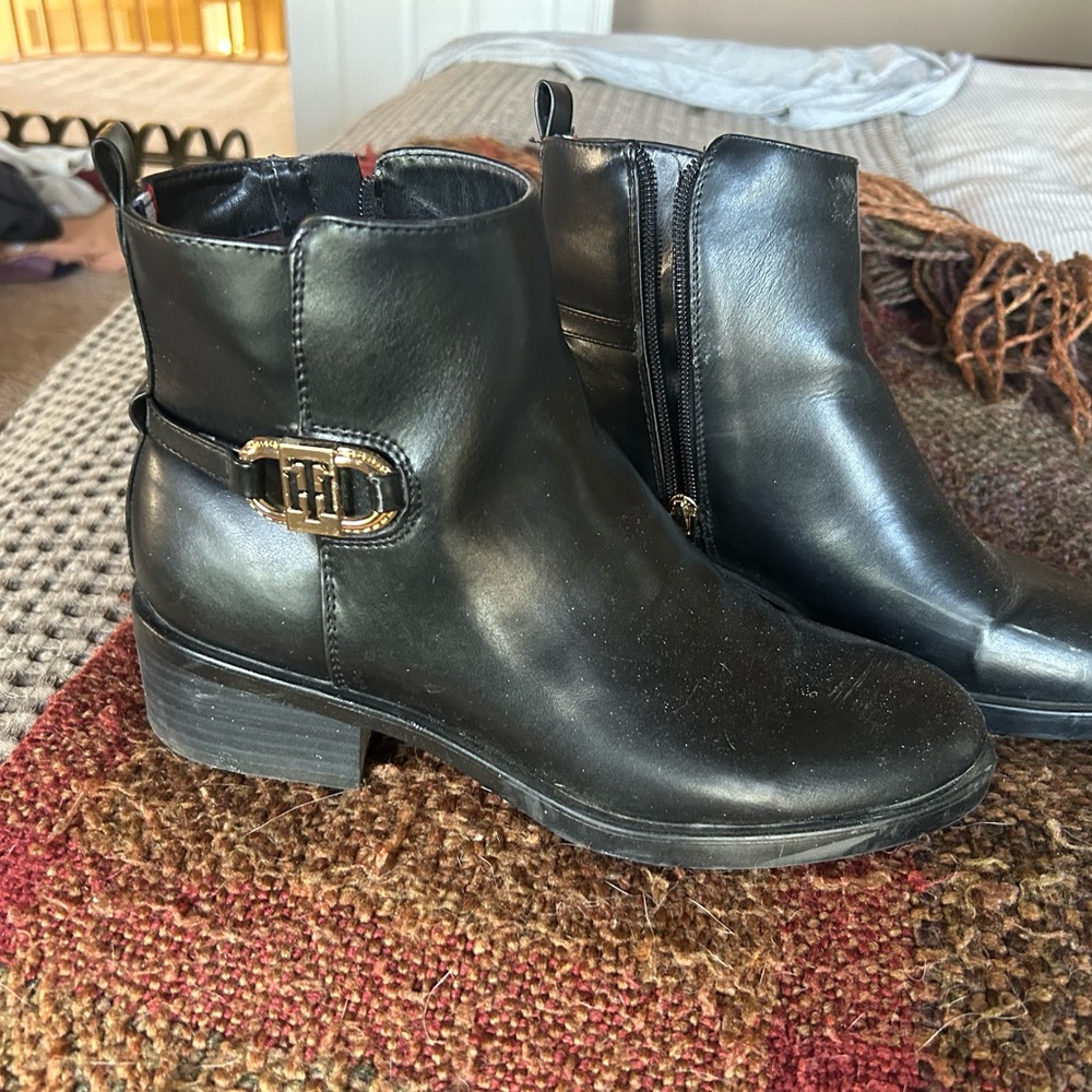 Tommy Hilfiger Black Ankle Boots with Gold Accent